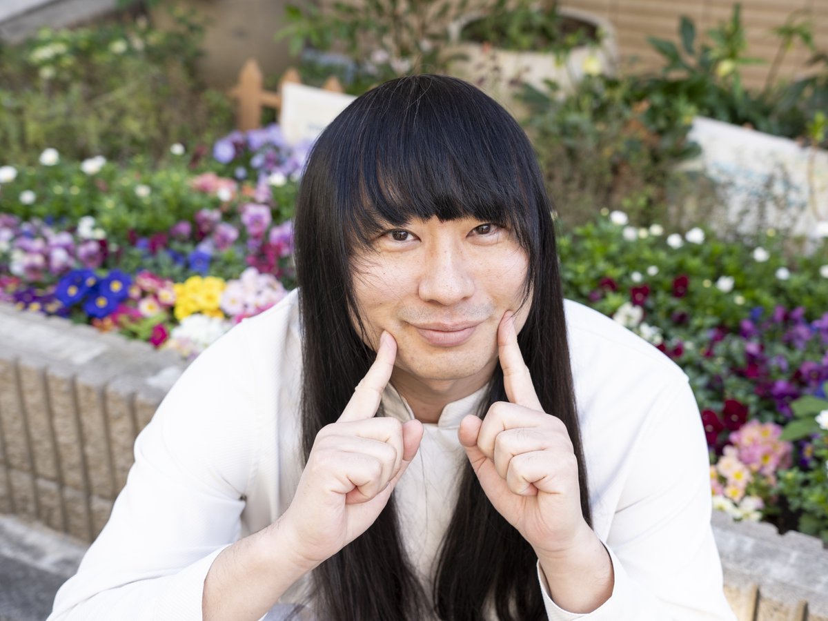 mebuku2's tweet photo. ネコニスズ舘野さん、ロングインタビュー

「赤ちゃん」で大ブレイク中のお笑い芸人、群馬県前橋市出身の舘野忠臣さん@neconisuzu_ta。
前橋新聞mebuku第14号の紙面ではお伝えしきれなかったインタビューを全文掲載します。
https://t.co/rm0Shw4w9B https://t.co/jCTbaNAYGN