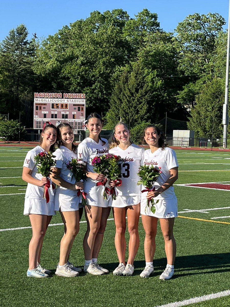 Congratulations to our 2025 Girls LAX Seniors! What an impactful group of seniors who have left their mark across our athletic department!

“Once a Husky, Always a Husky”

#gohuskies