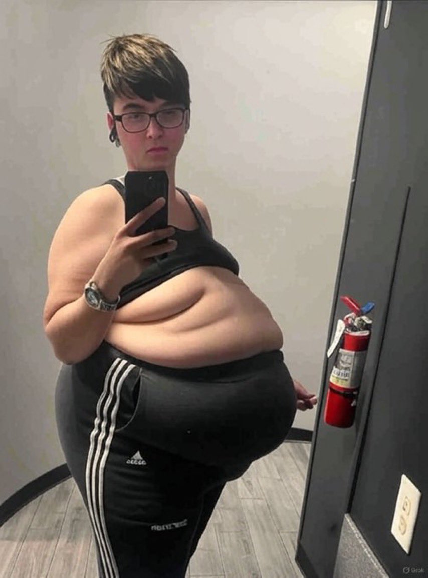 vinceypouh's tweet image. 2 Years on Testosterone and a workout plan later 👦🦋💔 #ANYTHINGIsPossible