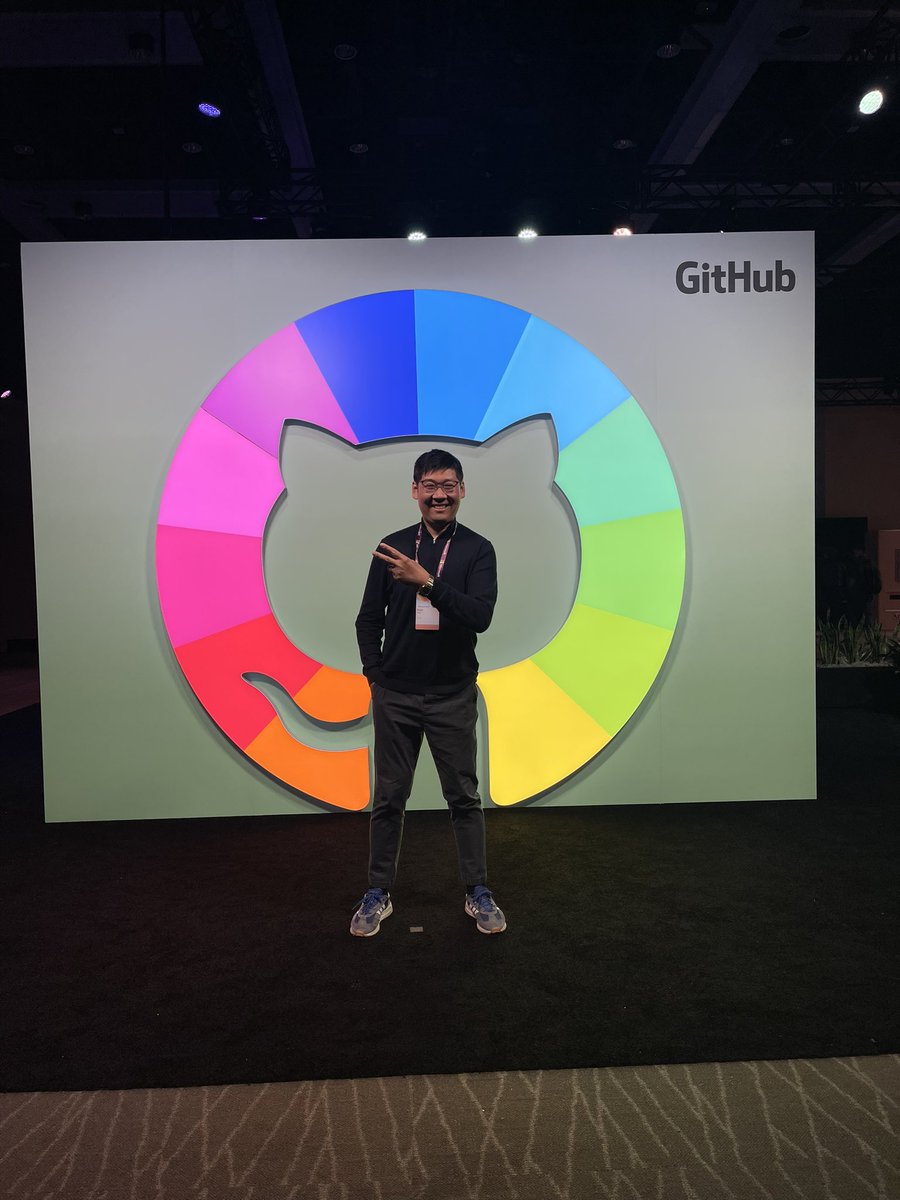hxiao's tweet image. Github booth was fun! #MicrosoftBuild