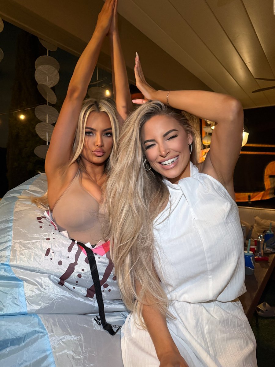 Ashley Alexiss (@ashalexiss) on Twitter photo Happy birthday to the most beautiful shark in the world 🦈 <a href="/LindseyPelas/">Lindsey Pelas</a> 🩵 loooovvvveeee you Happy birthday to the most beautiful shark in the world 🦈 <a href="/LindseyPelas/">Lindsey Pelas</a> 🩵 loooovvvveeee you