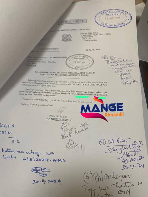 <a href="/NCHIYANGUT/">Nchi yangu kwanza</a> Tarakimu(15,000,000.00) na maneno (Bilioni kumi na tano) vinakinzana hii ni dhahiri taarifa hizi sio credible. Taasisi makini na idara zinazohusika kufanya malipo, haziwezi kushindwa kubaini tofauti hii muhimu katika kufanya malipo...
Hii michezo ya kujenga chuki ni ya kitoto.