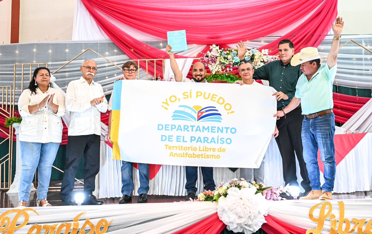 El Paraíso es el departamento #16 declarado libre de analfabetismo.

Más de 39 mil hondureños y hondureñas han aprendido a leer y escribir en este territorio gracias al Programa Nacional de Alfabetización “José Manuel Flores Arguijo”.

Este no es solo un logro estadístico, es un