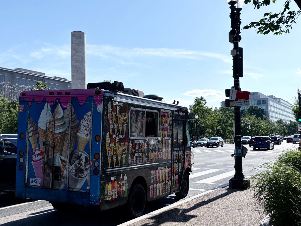 FelicityDC tweet media