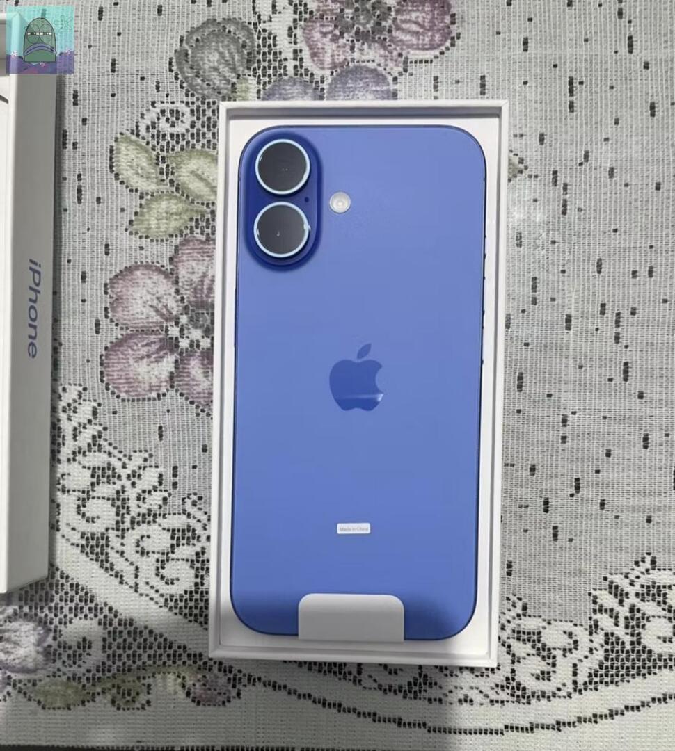 tanyarl ga nyangka banget aaaa setelah sekian lama menabung akhirnya bisa beli kuota buat download gambar ini🥲😭🙏