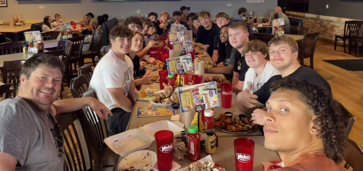 AJ Woolley (@aj_woolley) on Twitter photo Great <a href="/VHSFootball/">Vandegrift Football</a> OL dinner tonight at Pluckers! All you can eat wings getting crushed by the boys Great <a href="/VHSFootball/">Vandegrift Football</a> OL dinner tonight at Pluckers! All you can eat wings getting crushed by the boys