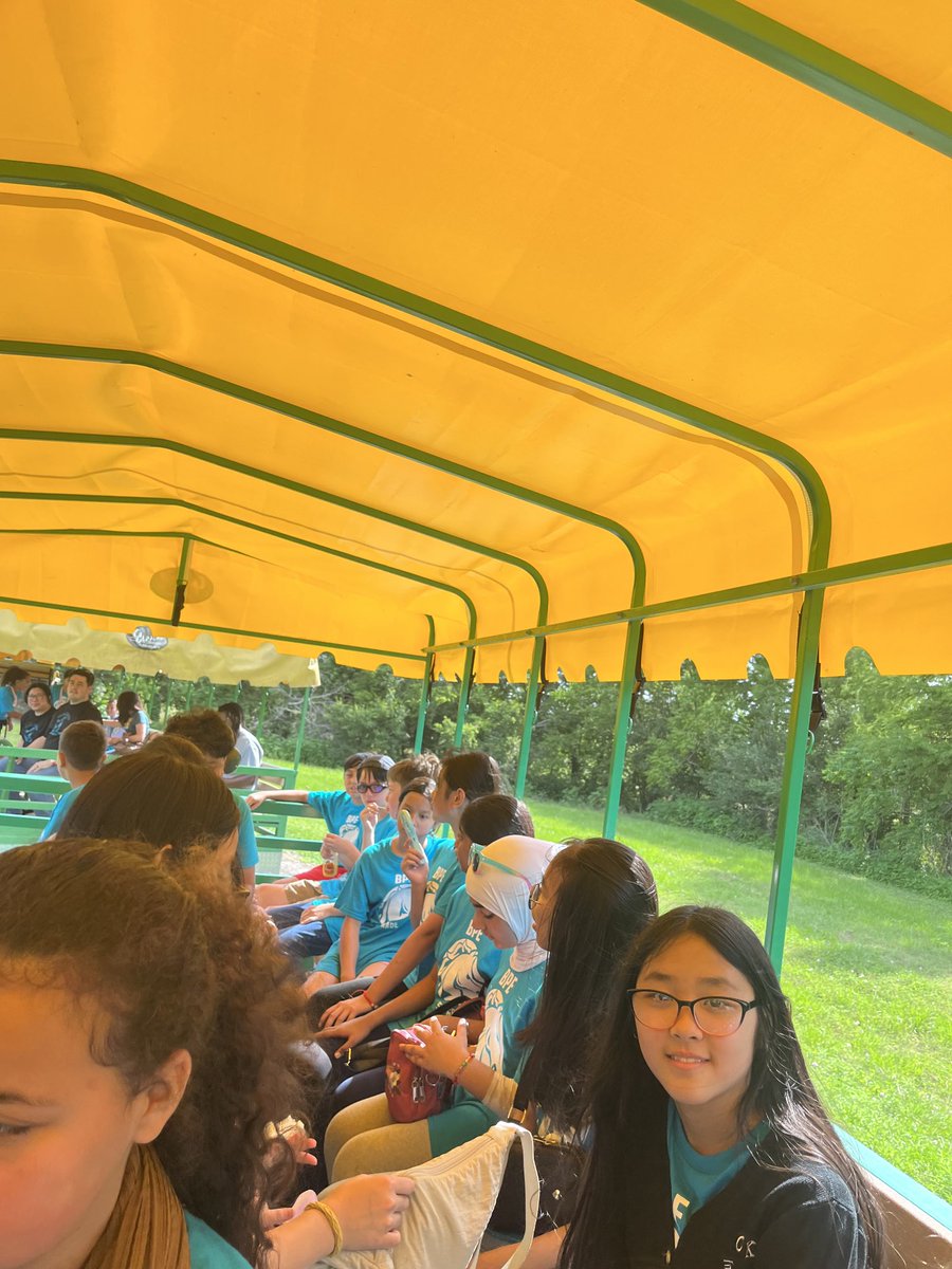 5th grade field trip was sooo much fun!! ⁦<a href="/BPE_Broncos/">Barrington Place Elementary</a>⁩ #TheGeorgeRanch