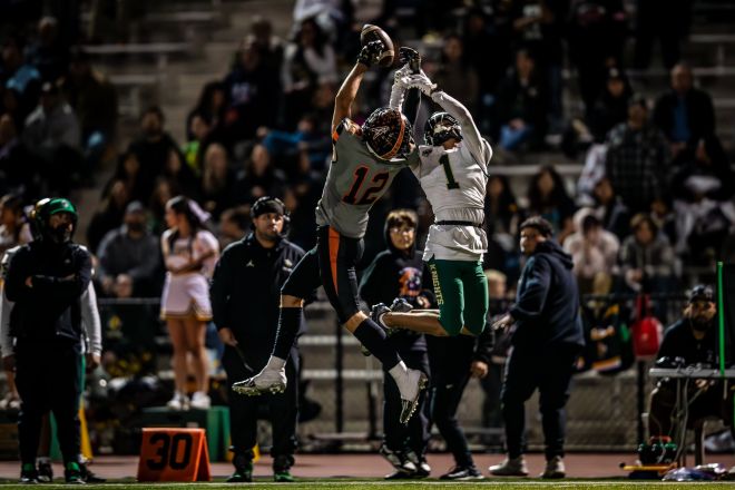 Ryan Wright (@ryanwrightrng) on Twitter photo Speedy California All-State Athlete Steel Kurtz <a href="/steelsport2026/">STEEL KURTZ</a> is a Top Overlooked 2026 DB/WR.
recruitingnewsguru.com/speedy-califor… Speedy California All-State Athlete Steel Kurtz <a href="/steelsport2026/">STEEL KURTZ</a> is a Top Overlooked 2026 DB/WR.
recruitingnewsguru.com/speedy-califor…