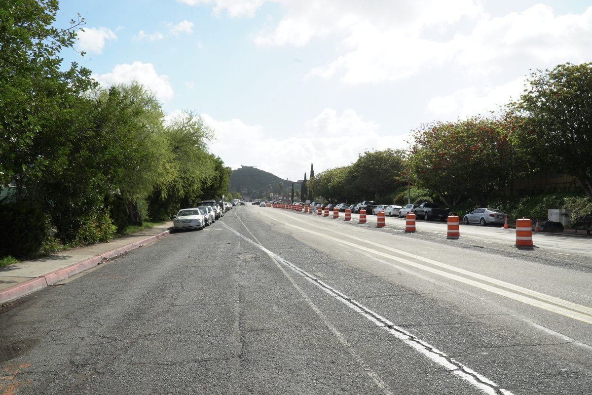 🚧Construction is underway on the Bradley Ave Road Widening Project!
📍Current phase: Graves Avenue to Terraza Hills Apartments (south side)
🗓️May–Oct 2025
👷‍♂️Led by Hazard Construction
✅Completion expected Spring 2027

Thanks for your patience as we improve East County roads!