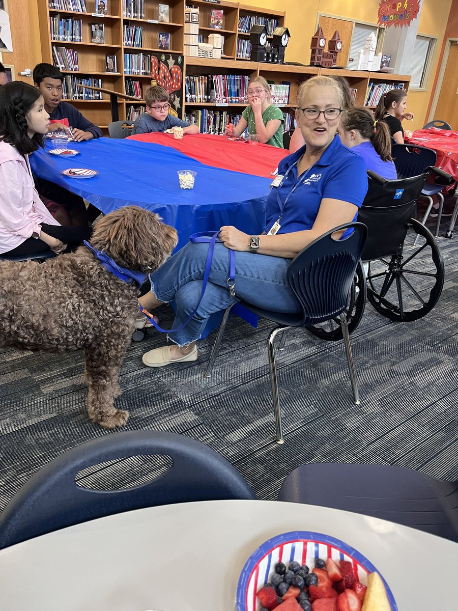 mattwmyers's tweet image. Congratulations to Dwight! Paws for Service: Dwight has made over 300 visits to students in @BoerneISD. Today was his last day on the job. A retirement party was held with watermelon, strawberries and popcorn. Thank you Dwight for your service to students! @BMSS_LIB