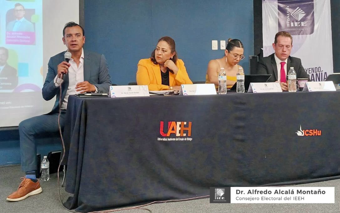 alfreduam's tweet photo. 🤓Hoy gran diálogo con académicos e investigadores de la @UAEH_OFICIAL del área de ciencias y humanidades. 
Hablé sobre los retos y desafíos en Hidalgo rumbo al 2027 #ElecciónJudicial 
✍🏽Gracias por la invitación al #ICSHu para contribuir al diálogo y debate académico #SinParar https://t.co/s6Ij6pQOmv