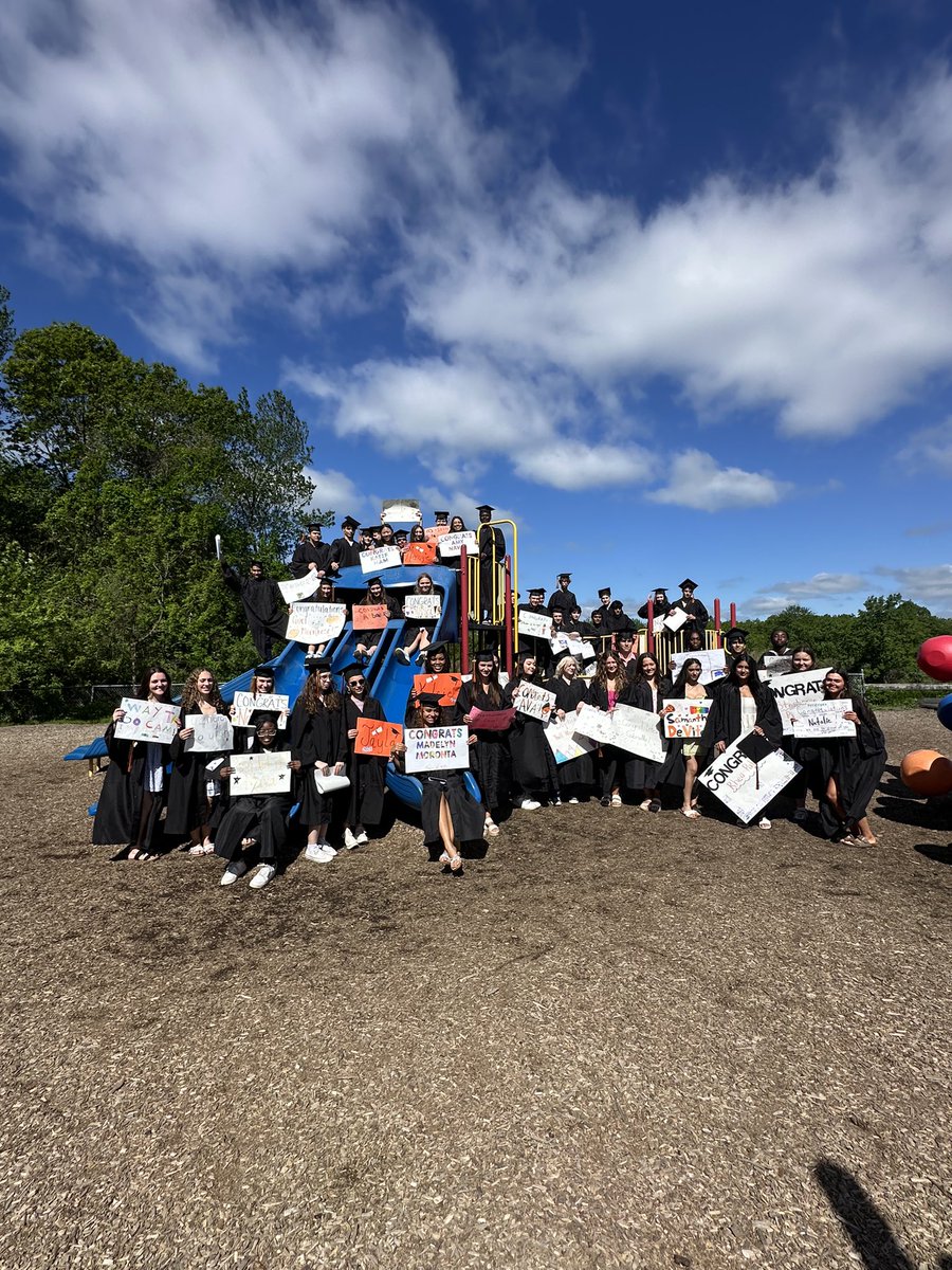 LHS was so excited to welcome back our seniors today! #ct126