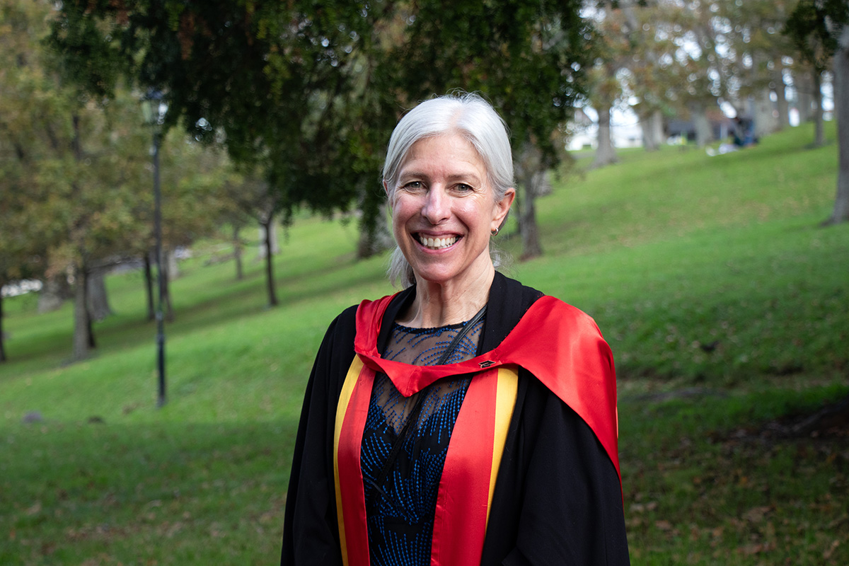 AucklandLiggins's tweet image. Congratulations to our newest Liggins Institute graduates – Dr Esther Calje (PhD), Dr Peg Lockyer (PhD) and Nour Abughazala (MHSc – in absentia). Well done! Your perseverance and commitment have paid off. 🎓 🙌