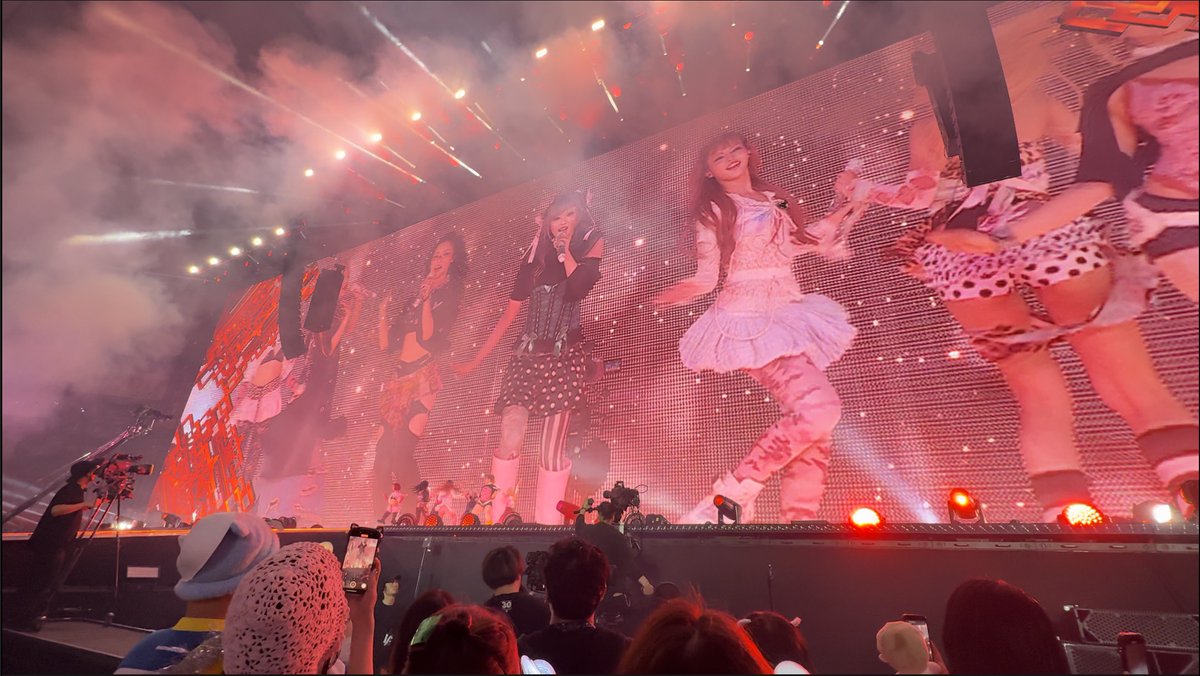 GarageWith's tweet image. XG 東京ドームファイナル公演を"ALPHAZ GLOBAL TOURZ”で観た１日をまとめました。4K/HDR 映像をぜひ大画面でご覧ください🐺
youtu.be/eWbPOeMy44Y

#xgグロパ
#XG_1stWORLDTOUR_TOKYODOME
#XG_1stWORLDTOUR_Final
#XG
#XGALX
#ALPHAZ