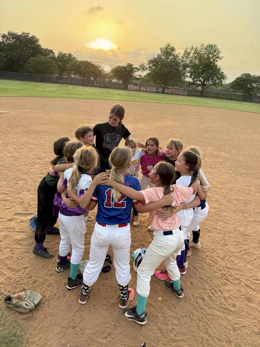 Josie Busceme (@josie_busceme) on Twitter photo Thank you Coach <a href="/RyanJoy55736457/">Ryan Joyce</a> and the Oak Hill 8U 🥎 All-Stars for having me out tonight. I really enjoyed working with these special group of little athletes. Good luck this Summer! <a href="/BowieGirlsSoftb/">Bowie Girls Softball</a> <a href="/TexasSoftball/">Texas Softball</a>
<a href="/bombers_fp/">Bombers Fastpitch</a> Thank you Coach <a href="/RyanJoy55736457/">Ryan Joyce</a> and the Oak Hill 8U 🥎 All-Stars for having me out tonight. I really enjoyed working with these special group of little athletes. Good luck this Summer! <a href="/BowieGirlsSoftb/">Bowie Girls Softball</a> <a href="/TexasSoftball/">Texas Softball</a>
<a href="/bombers_fp/">Bombers Fastpitch</a>