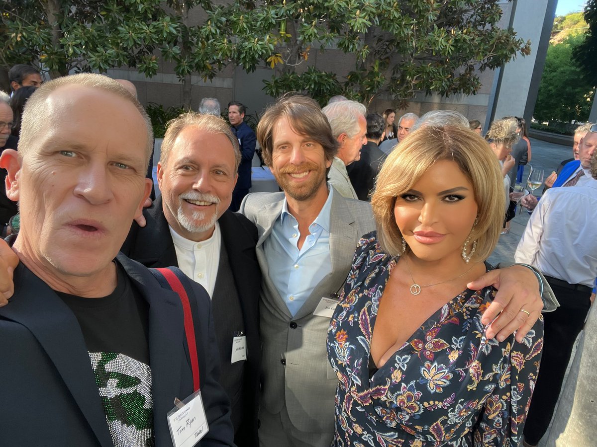 What an incredible night <a href="/TimRyanDOPEMAN/">Tim Ryan</a> and I had last night at the <a href="/CLAREMATRIX/">CLARE|MATRIX</a> Gala. We were so proud to see @johnfeldy receive the Trubute Award and @meganholiday receive the Spirit Award. John is someone extremely important in our lives , especially Tim’s. We love you John.