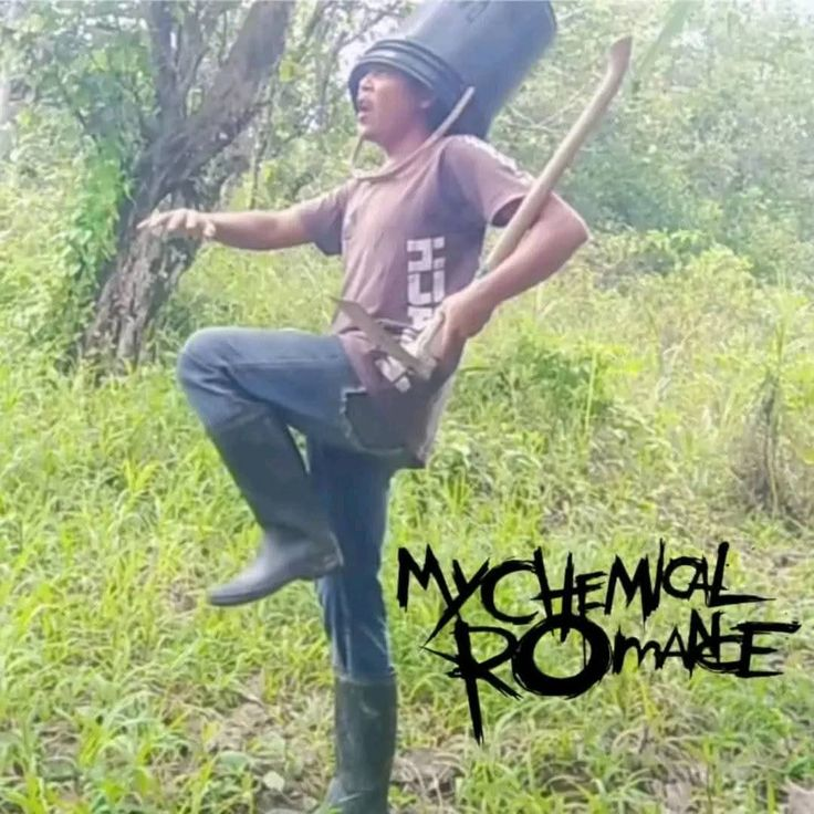 why no one invites me to halloween parties