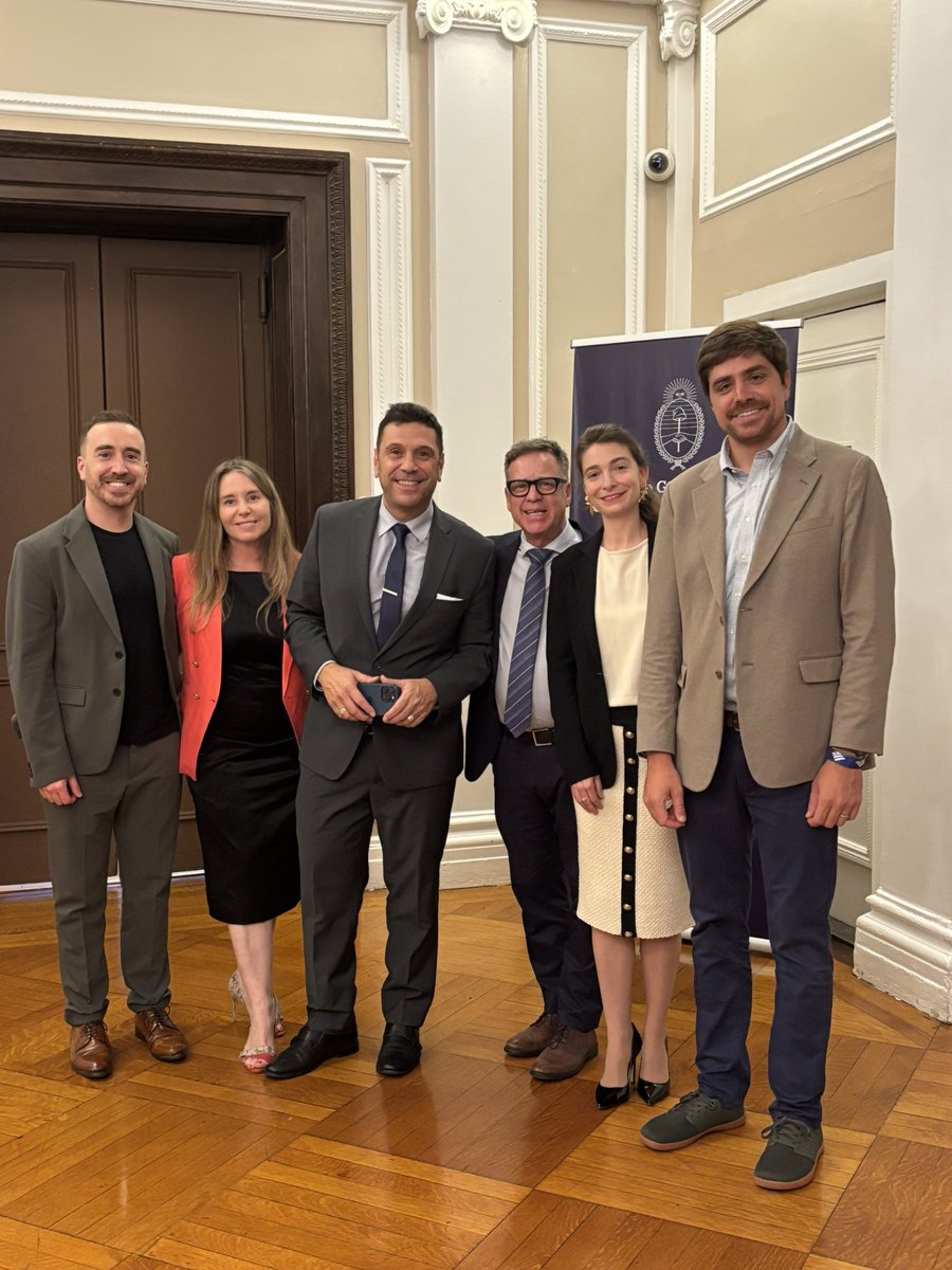 Huge thanks to Francisco Buchara, Co-Founder of <a href="/Sf500F/">SF500Fund</a>; Coppelia Marincovic <a href="/CoppeliaVC/">Coppelia Marincovic</a> (US Partner <a href="/syensqo/">Syensqo</a>), Matias Figliozzi <a href="/mfigliozzi/">Matias Figliozzi</a> (Unibaio), Bruna Maltoni (Global Business Development &amp; Digital Transformation Advisor), and moderator <a href="/karlschmieder/">Karl Schmieder</a> (<a href="/messaginglab/">GrowEverythingPod</a>).