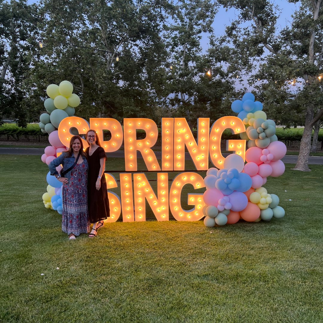 On Saturday night, the Marjaree Mason Center was honored and humbled to once again be included in the Annual Stockbridge Family Spring Sing event. Thank you to the Stockbridge family, and to all those in attendance, for your compassion and support for those MMC serves.