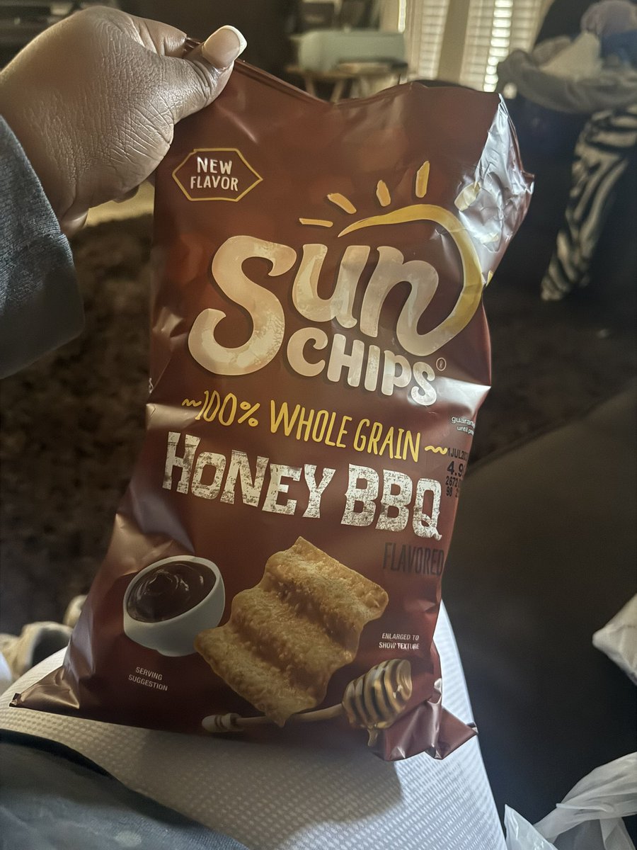 _Unavailable24_'s tweet photo. @SunChips  I need a 100 bags at my door step NOW! https://t.co/tUspINaeBs