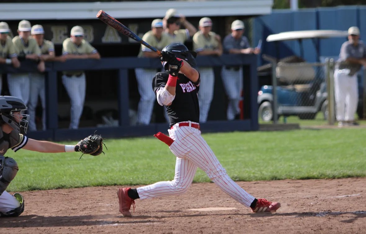Varsity ⚾️ splits a doubleheader at Grass Lake, dropping the opener, 3-2, before winning game two by the same score. The Pirates move to 19-9 overall heading into Thursday's home DH against Holly. Grass Lake is now 27-4.