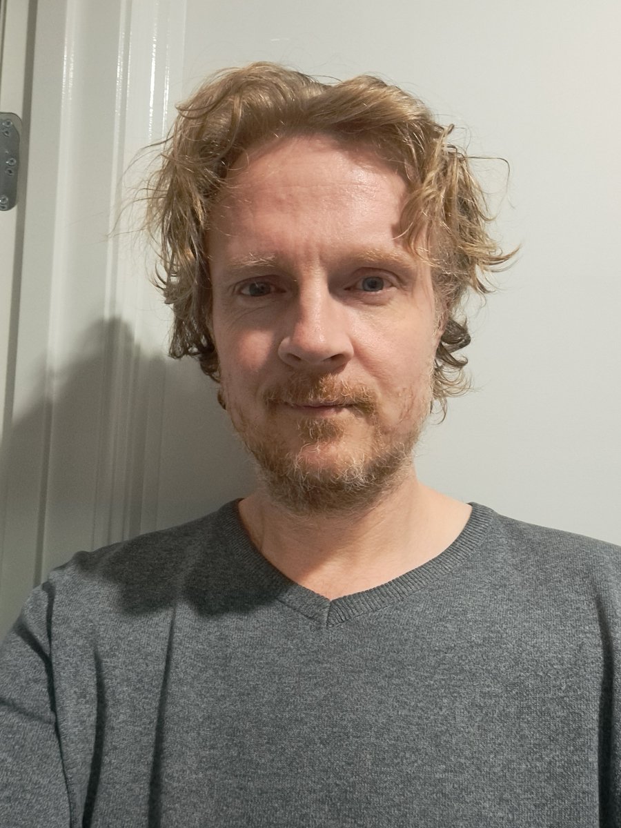stevengraham23's tweet image. Enjoying growing out my hair a bit at the moment :)