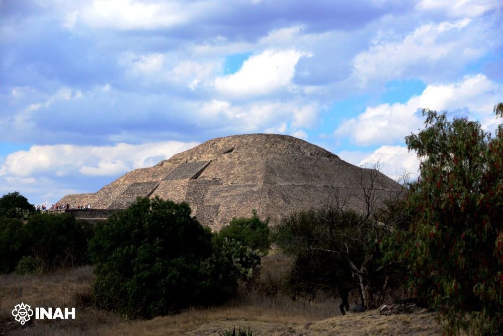 #ENTÉRATE 🚨 La Zona Arqueológica de Teotihuacan reanuda el ascenso a la Pirámide de la Luna

🔺A partir de este 19 de mayo de 2025, el público puede ascender nuevamente como parte del recorrido por el sitio.

🔗 inah.gob.mx/boletines/la-z…

📸 Mauricio Marat, INAH.