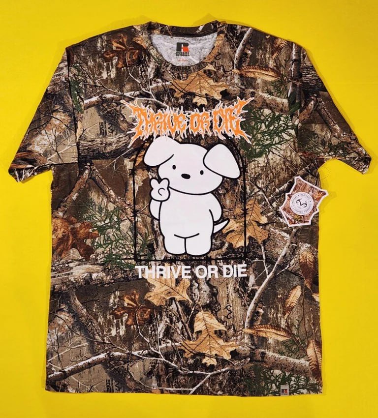 NONSTOPPUP's tweet photo. YO! MY REAL TREE CAMO SHIRT IS BACK UP ONLINE! GRAB ONE NOW IF YOU MISSED IT, BEFORE ITS TOO LATE AGAIN 💕🪵🐶🔪🎯 https://t.co/ffLhg3WmAw