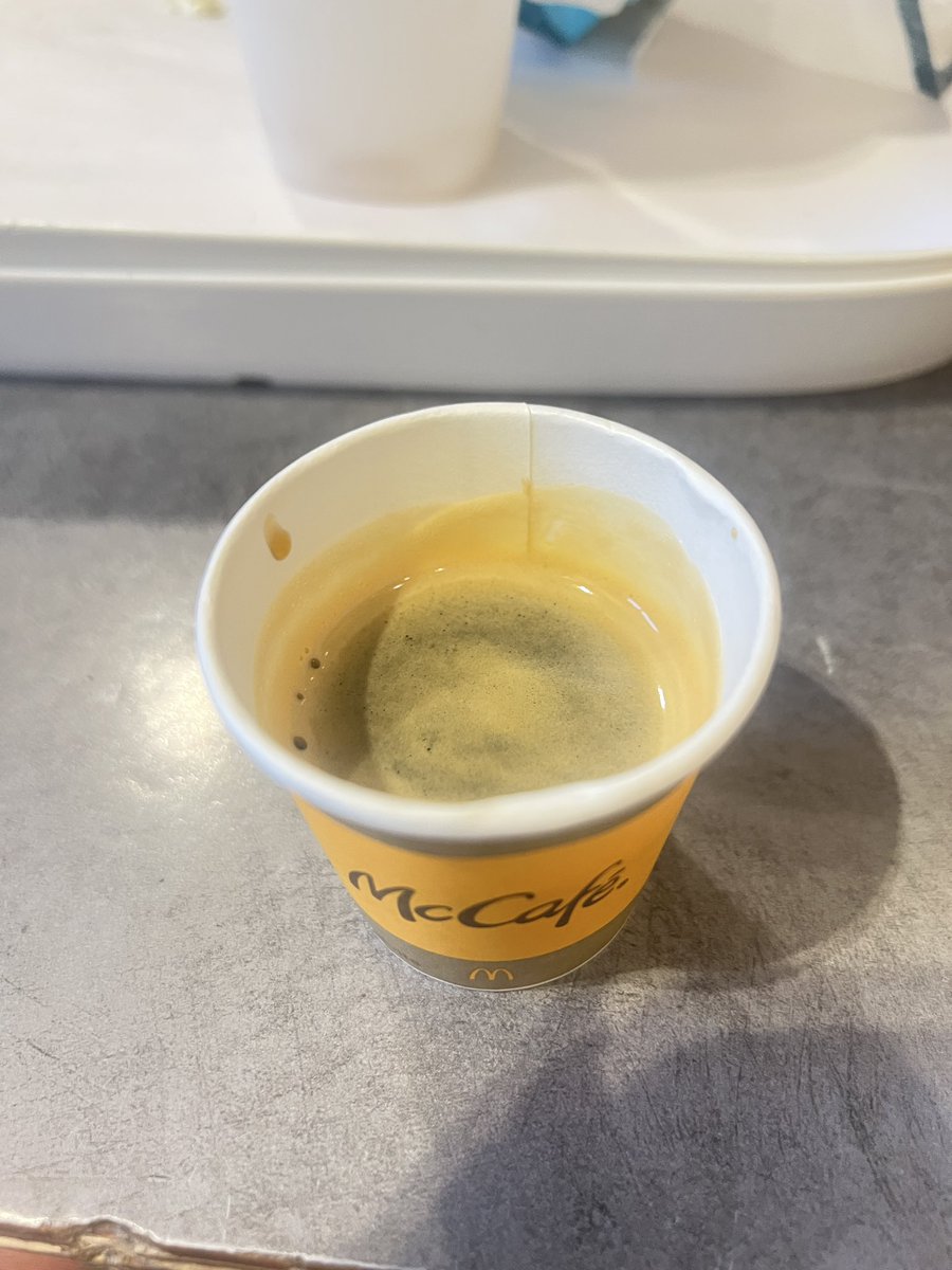 FatimaAviana's tweet photo. Little miss espresso https://t.co/NyrdP2cG1s