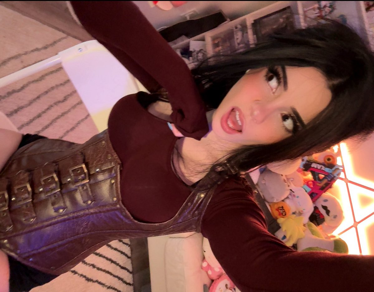 aviva sofia tweet media