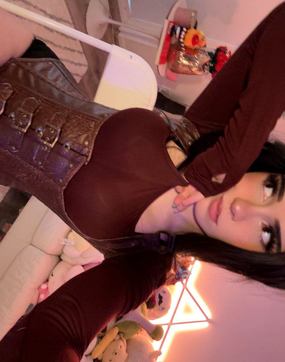 aviva sofia tweet media