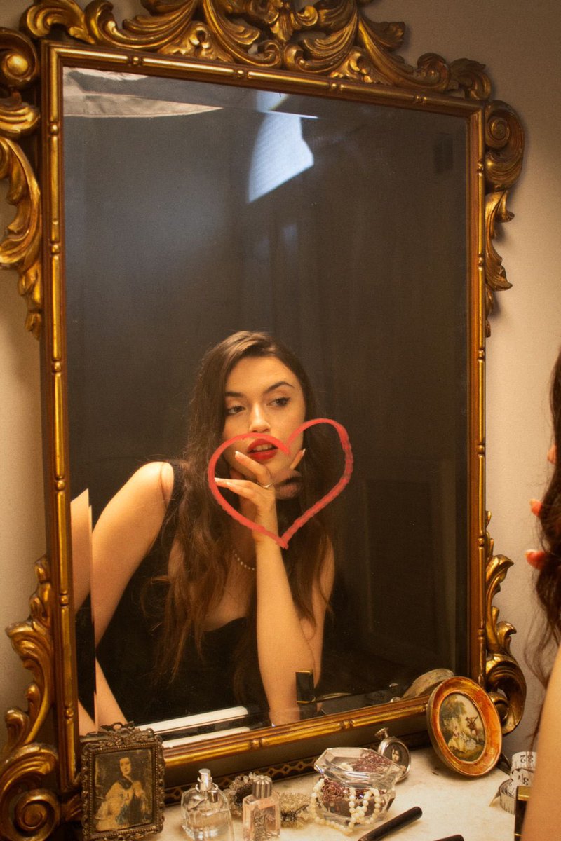 nohaytaldrama's tweet photo. 🔎☎️💌💄 https://t.co/rBzedr9Vx9