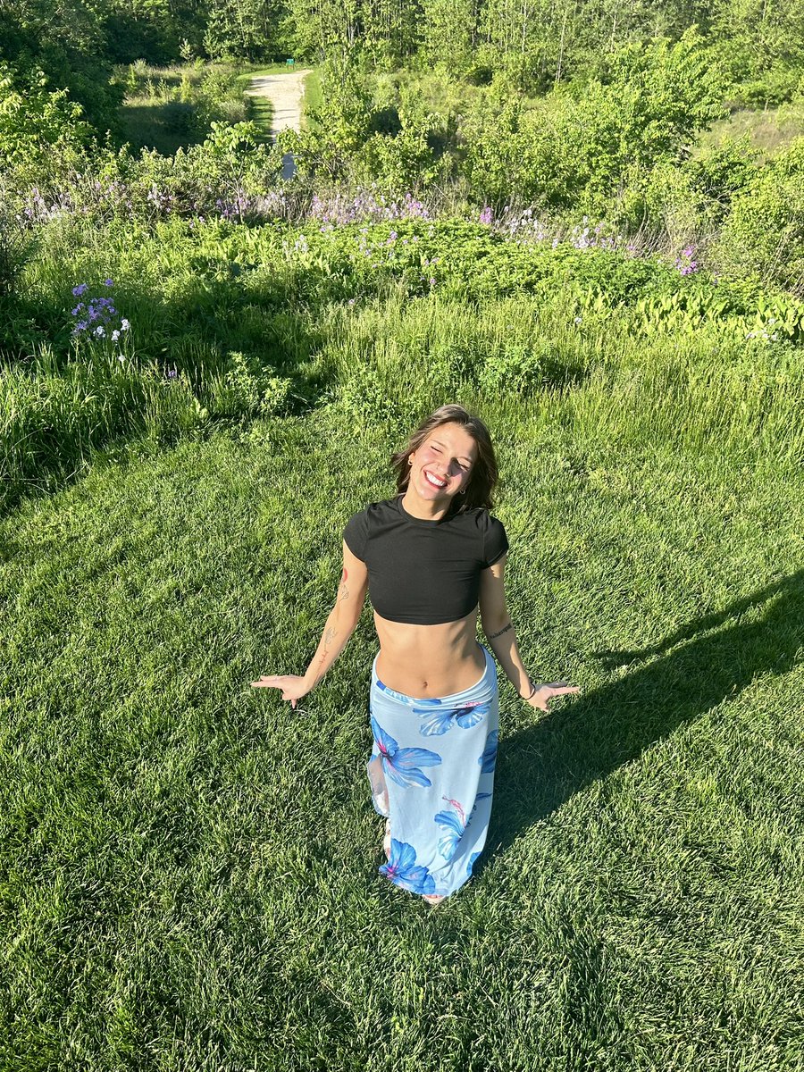 Content from hotcurvycurly
