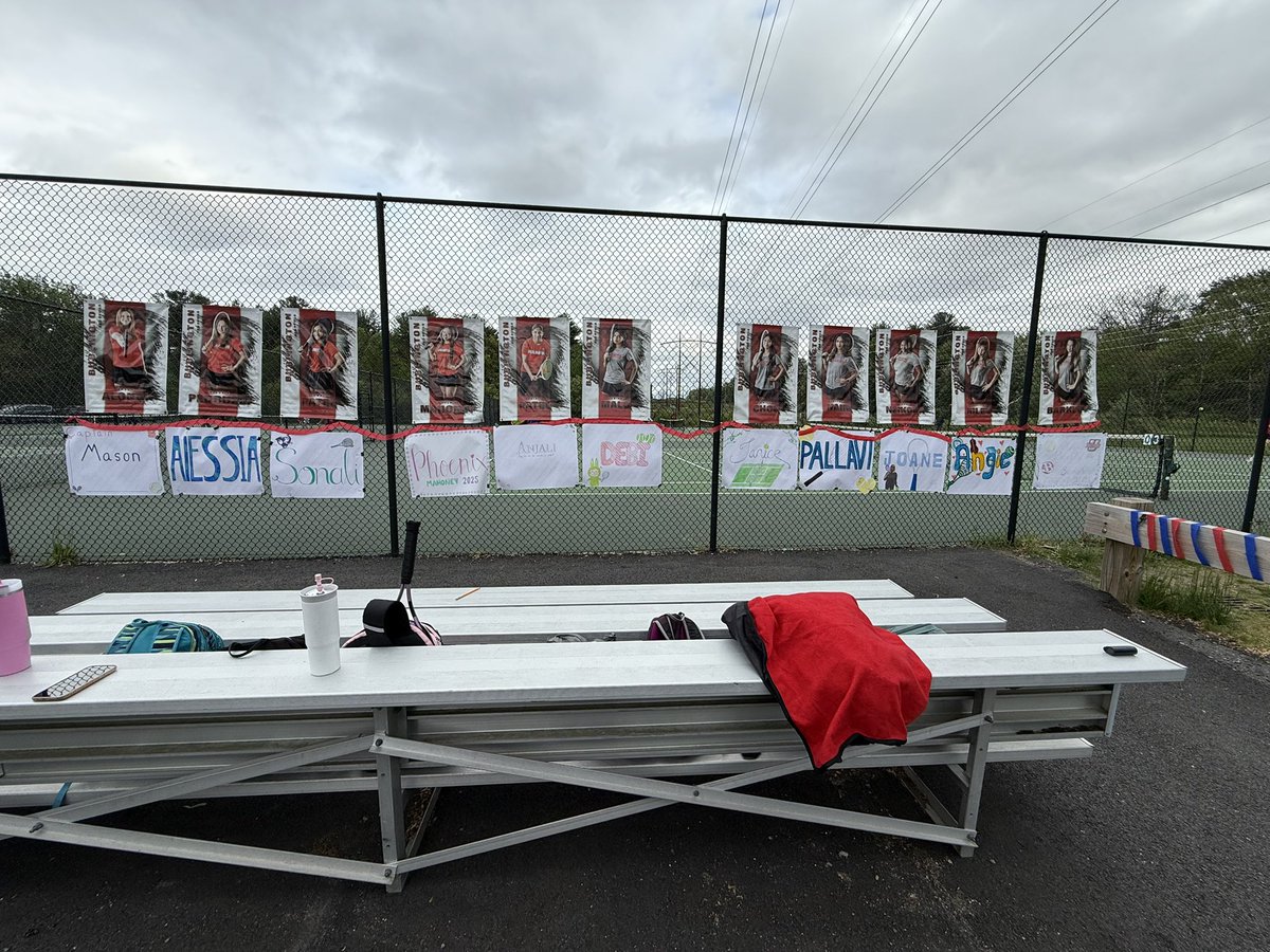 Red Devils 5 Stoneham 0
Winners: Mason, Sonali, Shreeya, Alessia &amp; Therese, Phoenix &amp; Anjali 
Senior Day win to finish the regular season! <a href="/BHSRedDevils/">Shaun Hart</a> <a href="/Ml12Athletics/">Middlesex League 12 Athletics</a> <a href="/BGlobeSports/">Boston Globe Sports</a>