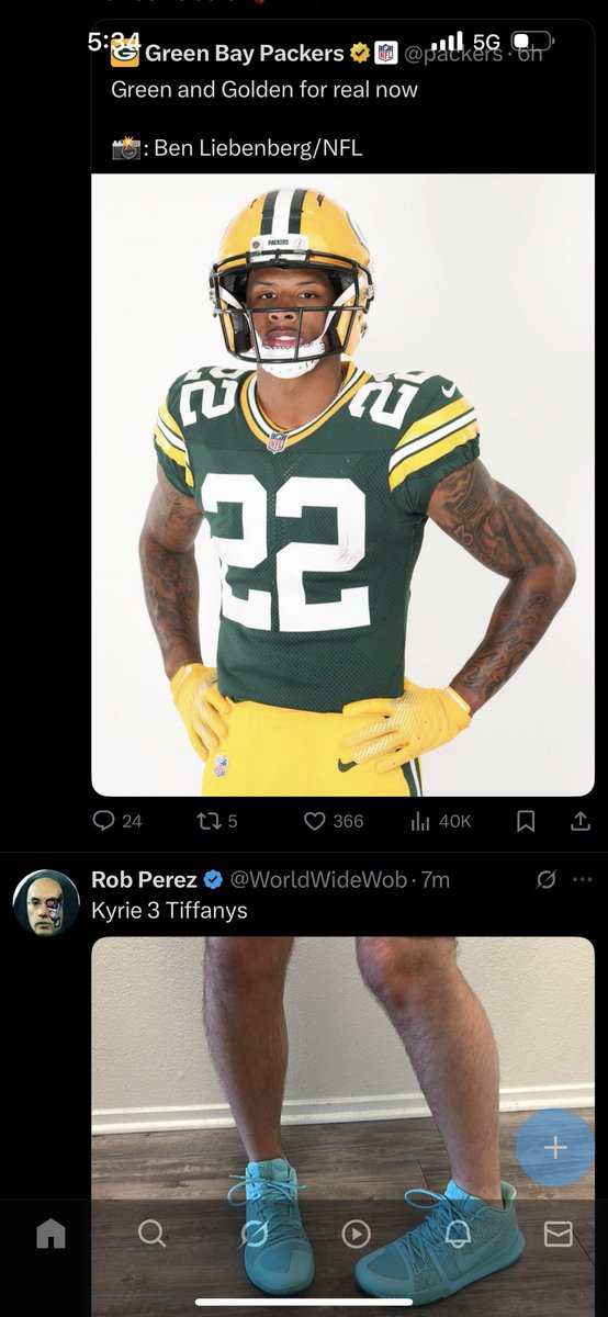 AEasyyyy's tweet photo. @WorldWideWob Wasn’t expecting this when I opened the app https://t.co/EGsEFUWADO