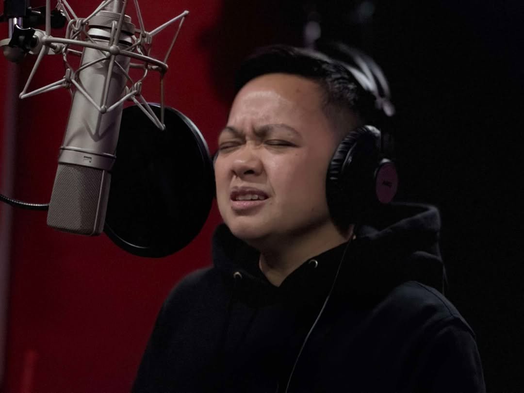 ABSCBNNews's tweet photo. LOOK: Ice Seguerra is back in the studio after almost a decade to record a new album.

“It feels like coming home. So much has changed, but the music is still my truth,” the singer shared on Instagram.

(📸 Ice/Instagram) https://t.co/HMEqqRdyXD