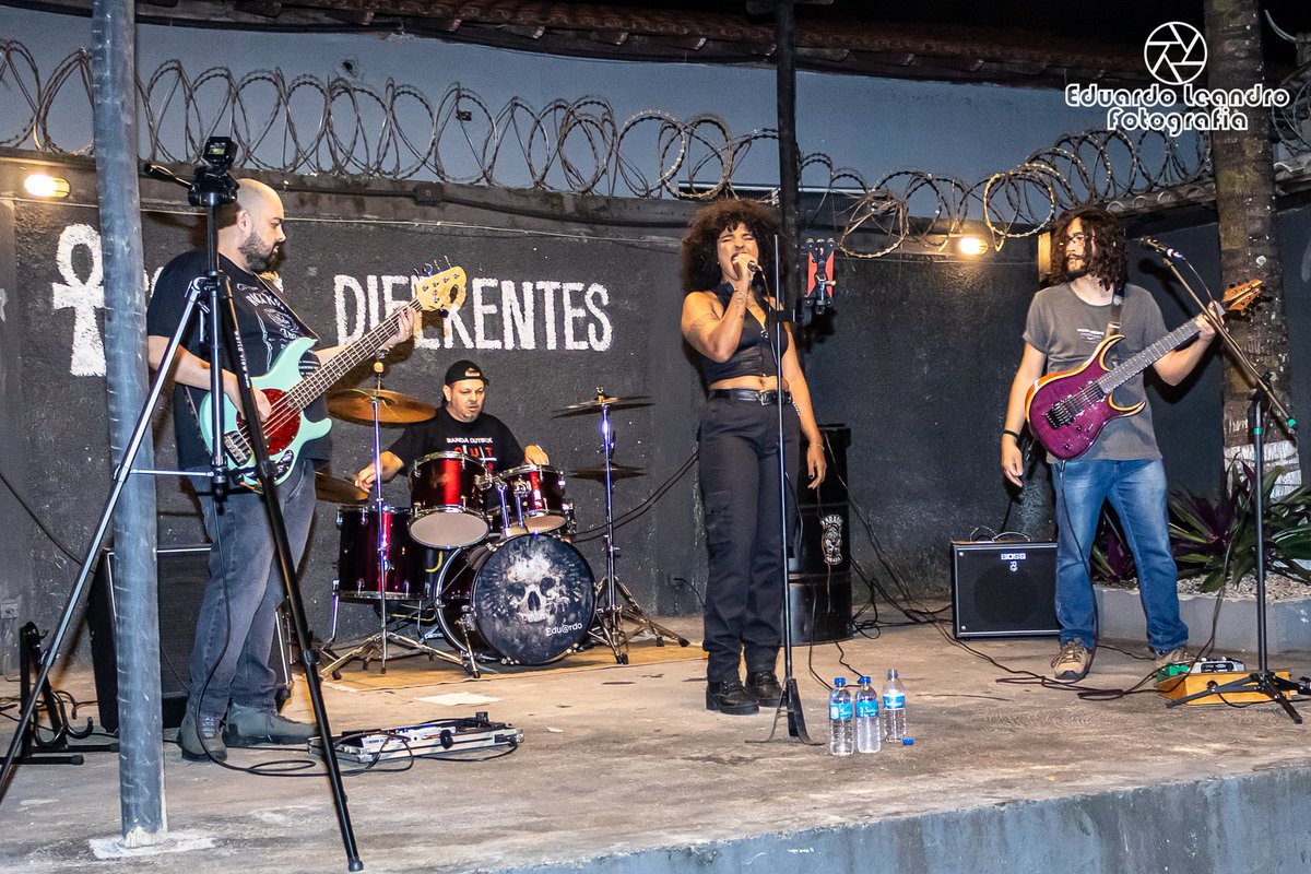 Eduardo_Leandro's tweet image. Banda Outbox 
.
#bandaoutbox #outbox #bhgrunge #faraos #motoclube #pearljam #aliceinchains #silverchair #ratm #Bush #foofigthers #hole #thecranberries #stonetemplepilots #audioslave #nirvana #puddleofmud