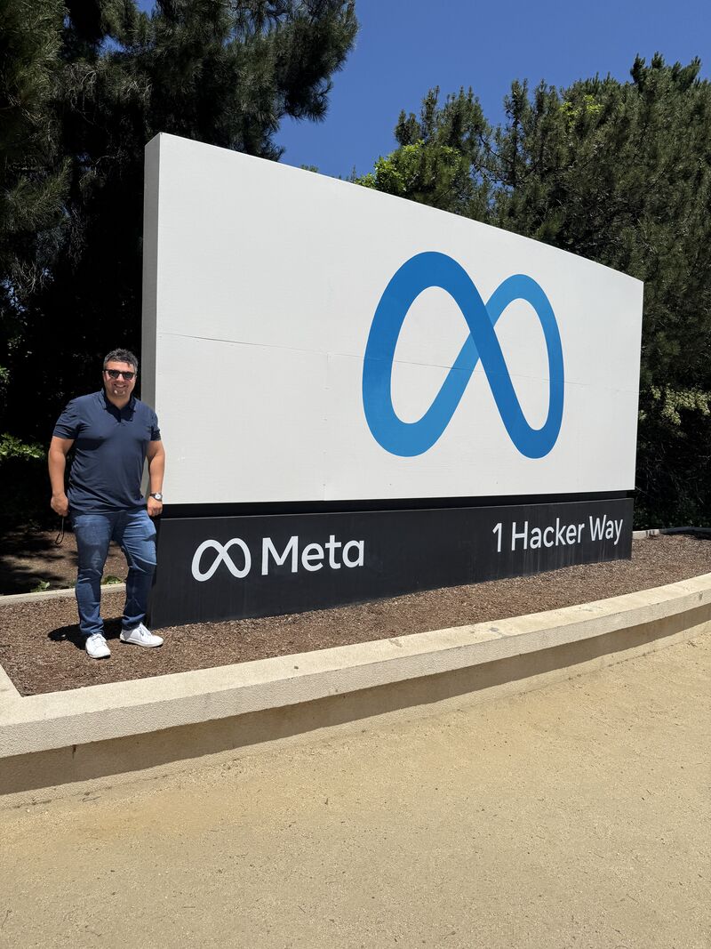 zach cox tweet media