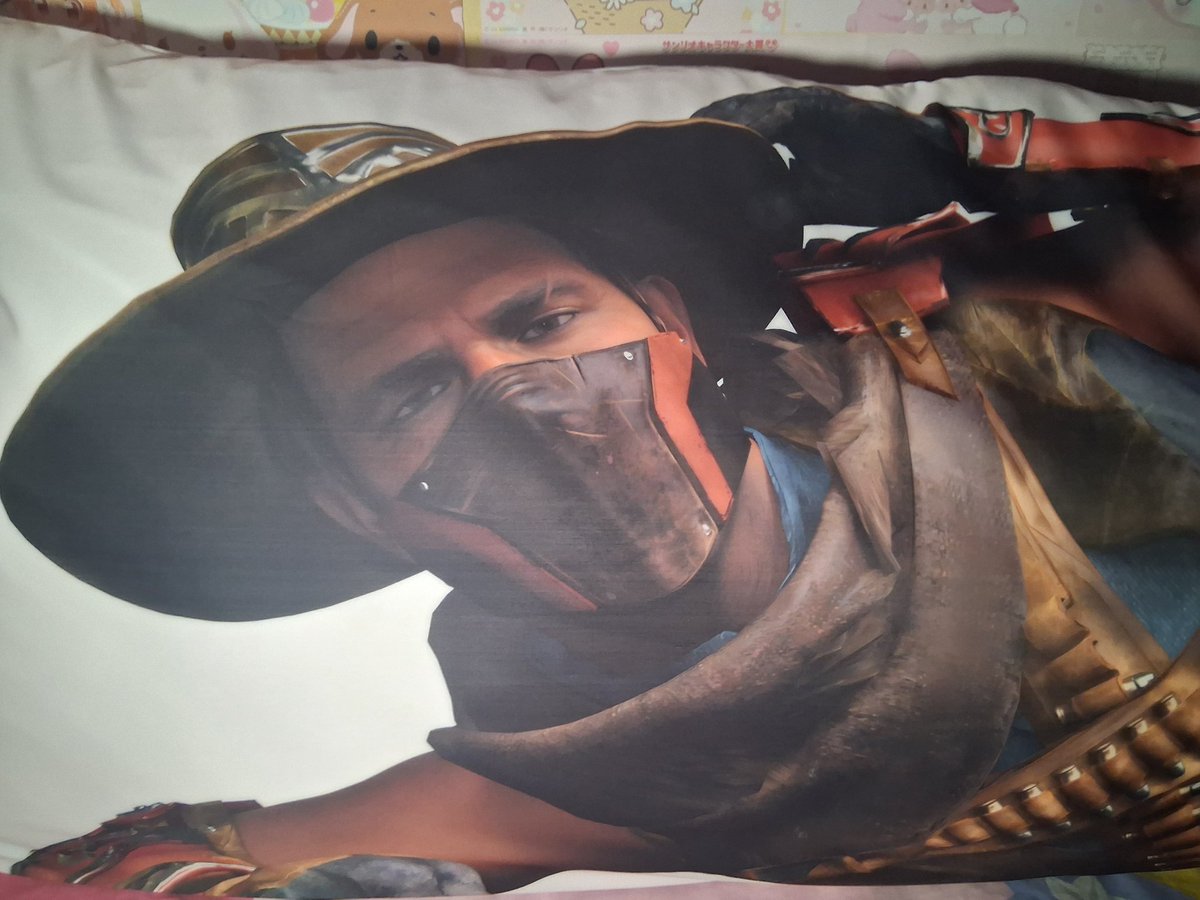 ¡My Erron Black dakimakura! 
Art by the talented <a href="/GETMANTLED/">* 𝐁𝐀𝐒𝐓𝐀𝐑𝐃 𝐓𝐎𝐔𝐆𝐇 𝐓𝐎 𝐃𝐈𝐄</a>

I c♡mmissioned this a while ago. (╥ ω ╥)♡