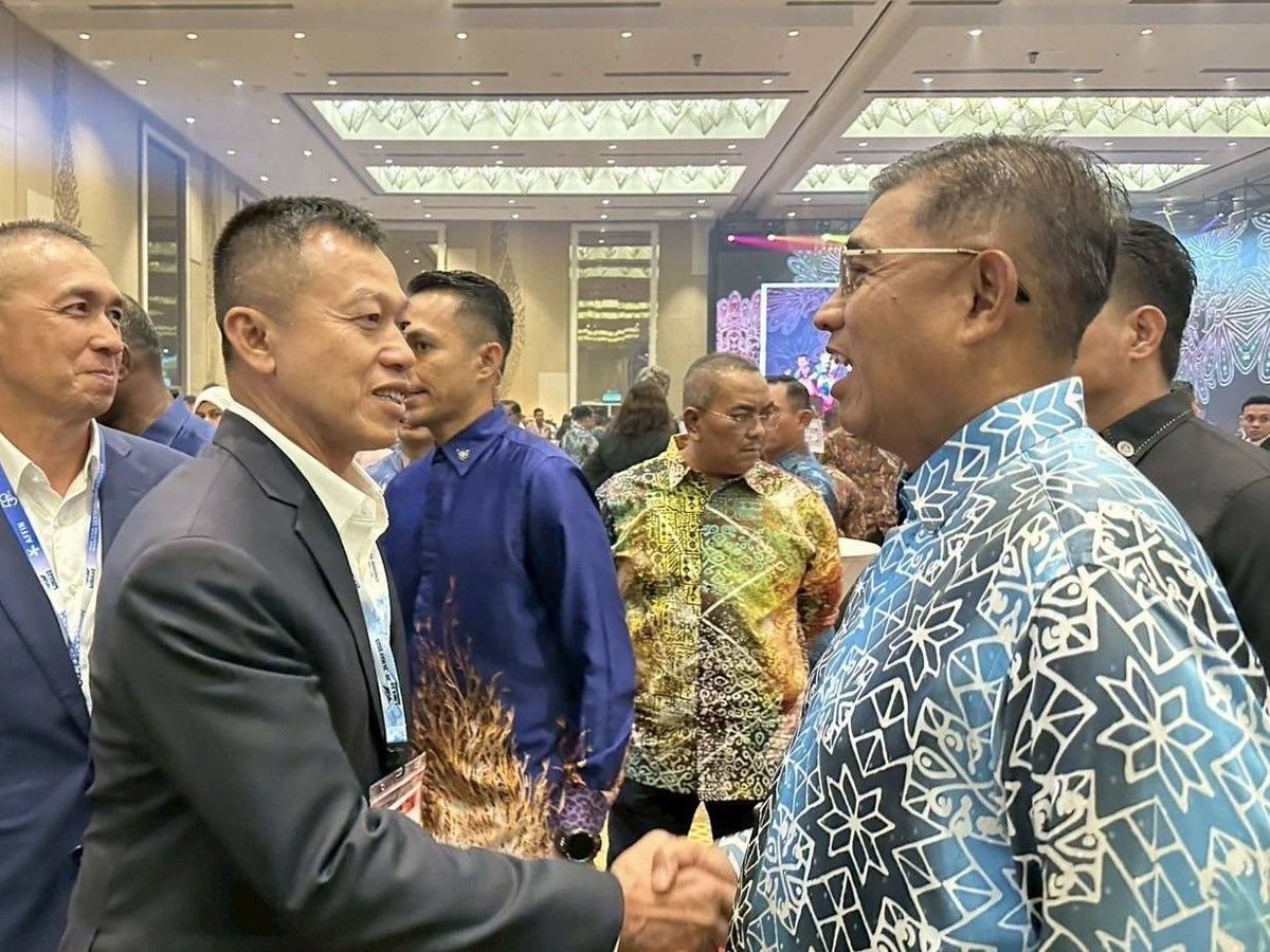 RTARF_PR's tweet photo. กองบัญชาการกองทัพไทยร่วมงาน LIMA 2025 เสริมสร้างความร่วมมือด้านความมั่นคงและเศรษฐกิจในภูมิภาคอินโดแปซิฟิก https://t.co/8Kclkff00x
#กองทัพไทย
#LIMA2025
#อินโดแปซิฟิก
#ความมั่นคงภูมิภาค #ASEANCooperation #DefenseDiplomacy #OneTeamทัพไทย https://t.co/EXM8j83QqS