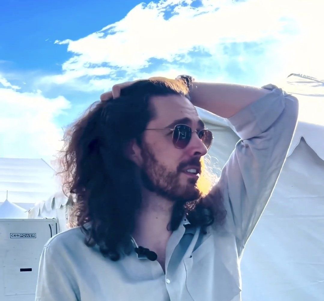 no seriously if you would have told my 2010 self this shit is happening in my life i would have NEVER believed you