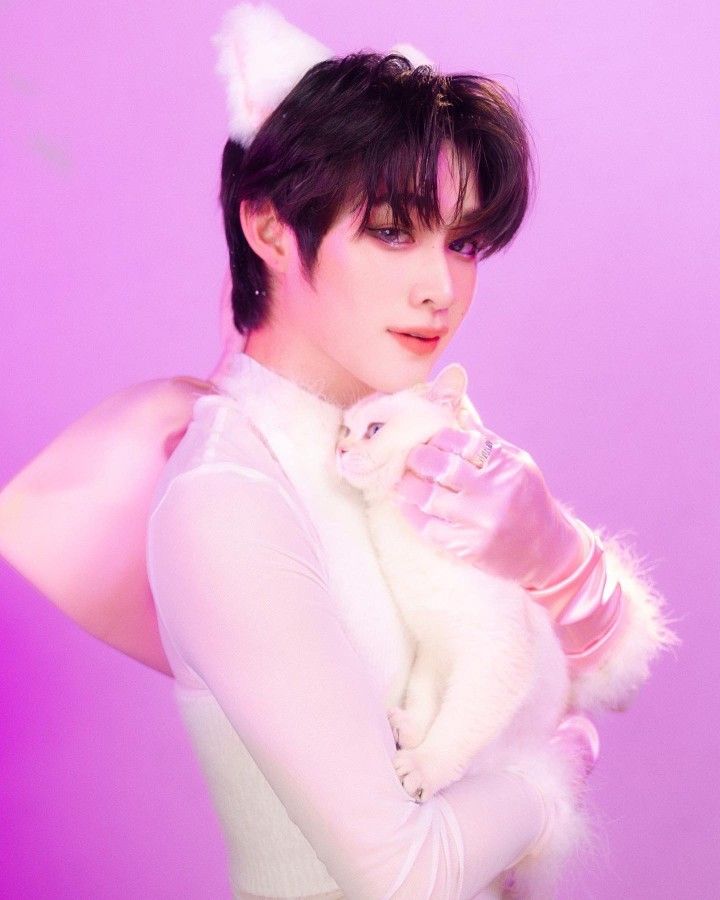QueenNezuko_32's tweet photo. #MessageEveryday
Dear Nong Natasitt, You are braver than you believe, stronger than you seem, and smarter than you think.keep your head's up and be proud of what you have right now Always love you💙🤍
#natasitt #MaxNat #Suntiny #YourThirdSeries https://t.co/3xGEA4OXGG