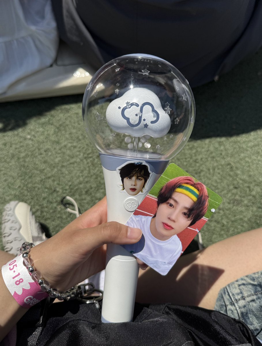 舞台との距離遠いし8時間スタンディングどうなることかと思ったけどちゃんと楽しくてまた忘れられない思い出できた😉😉
やっぱソンウンくんが世界で1番の大天才だねー！！✨

#ハソンウン大天才
#一生キラキラアイドルでいてね