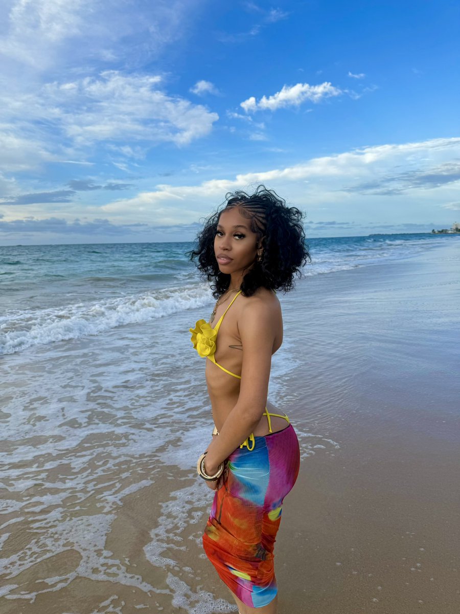 LexWithDaTea's tweet image. vacay time🏝️⛵️🛥️☀️🍉⛱️