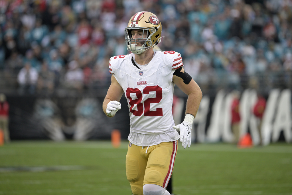 PFHOFAmbassador's tweet image. Ross Dwelley, @49ers TE - In 6 seasons in San Francisco has produced a QB Rating of 120.0 when targeted (Per PFR) #FTTB #49ers #sf49ers #SanFrancisco #NFL #NFLDraft #nflschedule #nflnews #NFL2025