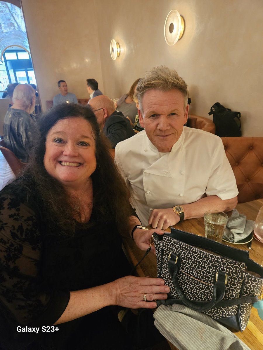 jenirogers6's tweet photo. @GordonRamsay Thank you for being so gracious and amazing during your visit in Naperville tonight. You are an awesome person, and this retired teacher is grateful. https://t.co/ulgqZ7LojO