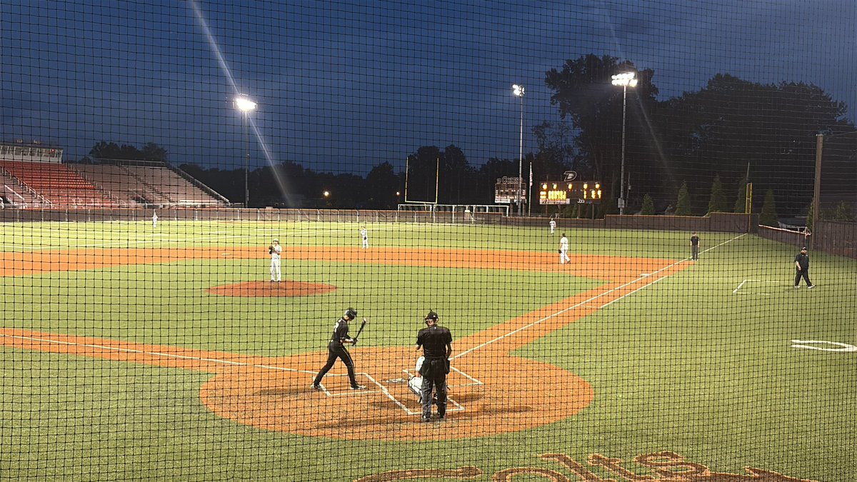 Cougar Athletics (@cougssports) on Twitter photo After 6 complete, <a href="/_HCHSBaseball/">Holy Cross Baseball</a> and Bullitt Central are tied at 1. #GoCougs #CROSSisBOSS After 6 complete, <a href="/_HCHSBaseball/">Holy Cross Baseball</a> and Bullitt Central are tied at 1. #GoCougs #CROSSisBOSS