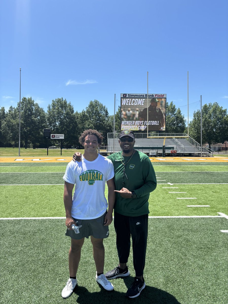 Orlando Williams (@orlandowil92199) on Twitter photo Had a great time in Russellville at the <a href="/ATUFootball/">Arkansas Tech Football</a> prospect camp. Canβt wait to come back June 1st.
@coach_hutch68
<a href="/CoachAdamGaylor/">Adam Gaylor</a>
<a href="/JTFootball_com/">JTFootball.com</a> Had a great time in Russellville at the <a href="/ATUFootball/">Arkansas Tech Football</a> prospect camp. Canβt wait to come back June 1st.
@coach_hutch68
<a href="/CoachAdamGaylor/">Adam Gaylor</a>
<a href="/JTFootball_com/">JTFootball.com</a>