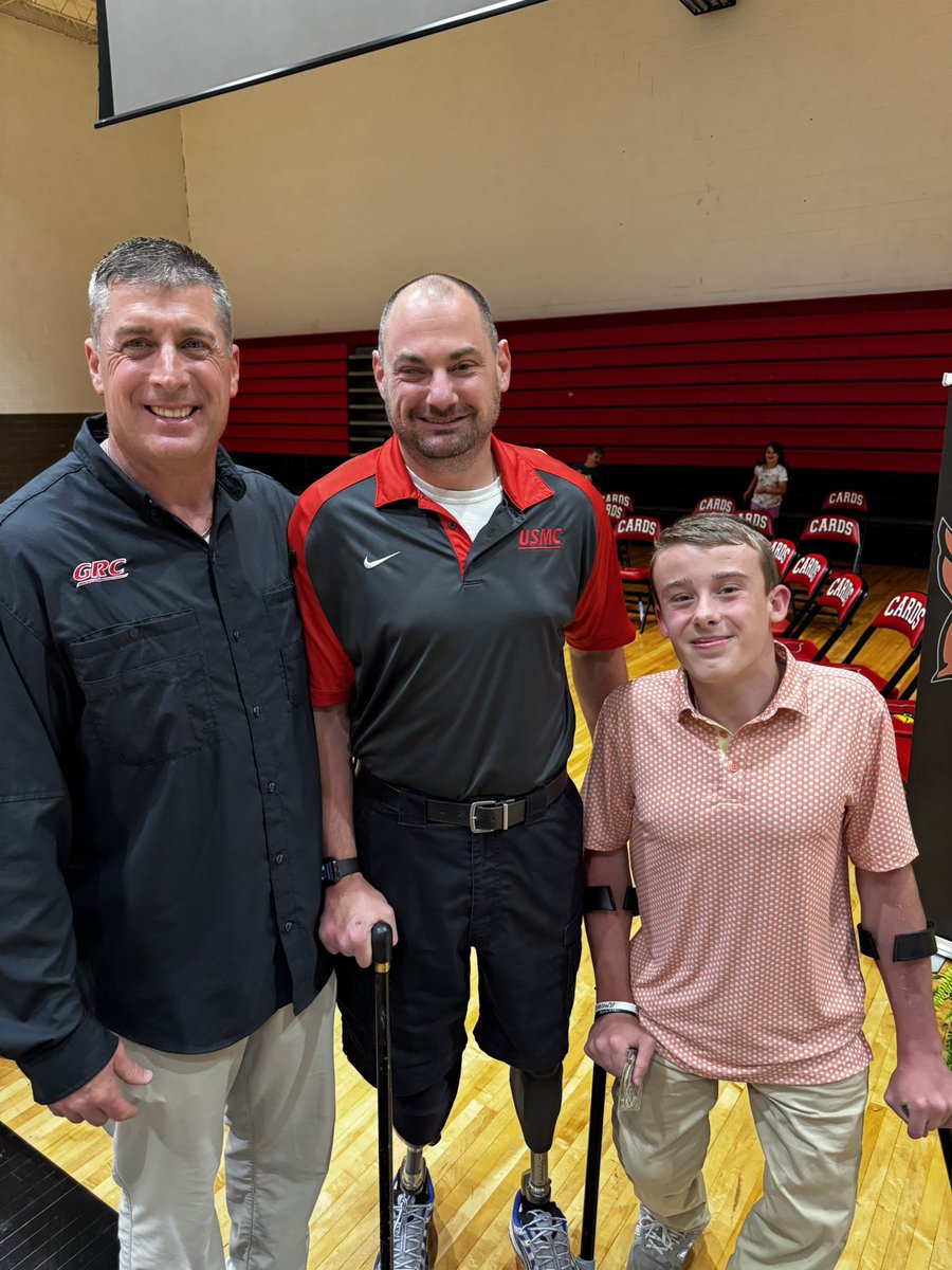 Could not be more proud of my son Brayden. He was recognized tonight as the recipient of the Matthew Bradford award. He exemplifies everything this award stands for -- from strength and courage to determination and perseverance. Thank you to Matthew for presenting this award.