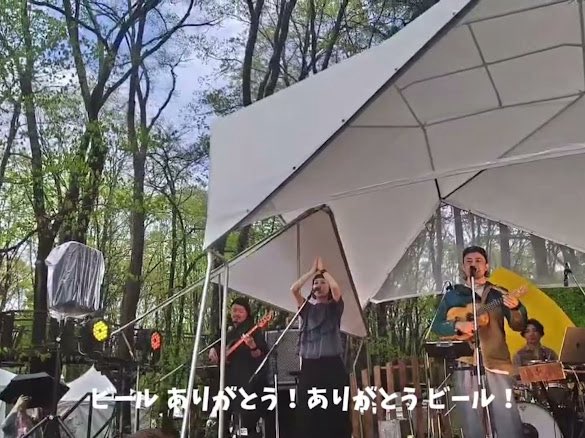 5/17は軽井沢で宮武弘さんのサポートをさせていただきました！
超宴という名に恥じない盛り上がりでした…ありがとうございました！
自分はお酒を飲まなくなり5年くらいになりますが、楽しくお酒を飲む方々を見るのはすごく好きです。
カンパーイ！